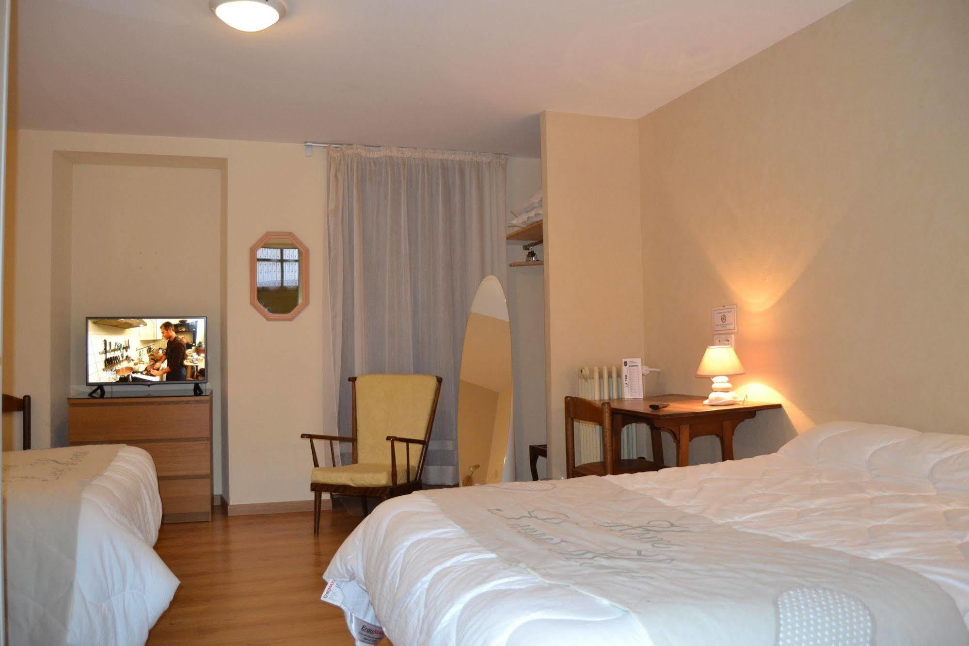 Hotel Du Lion Vert Luxeuil-les-Bains